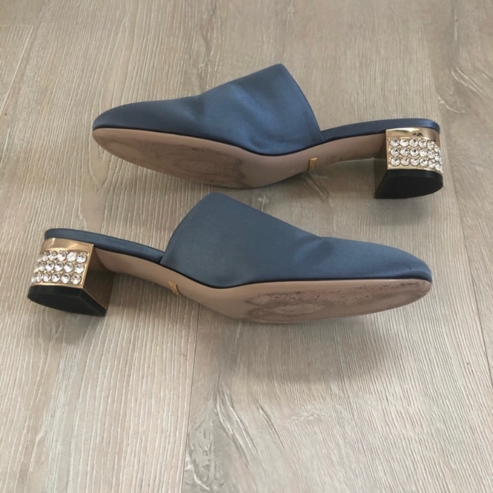 GUCCI Closed Toe Blue Satin Mules w Chrystal Heels, size 7 - Picture 8 of 9